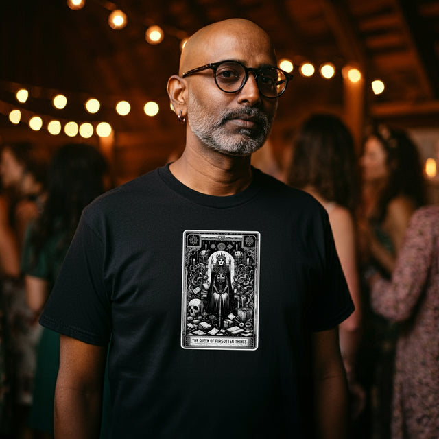 Queen of Forgotten Things,Tarot card shirt