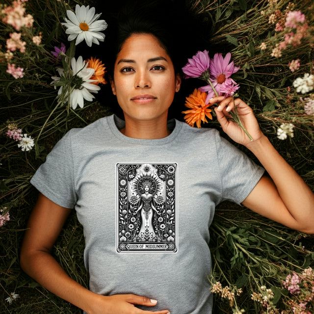 Queen of Midsummer,Tarot card shirt,Mothers Day Gift,Witchy Shirt,Mystical Cards Tee,Celestial Astrology,Gardener Gift,Gift for her,Queen